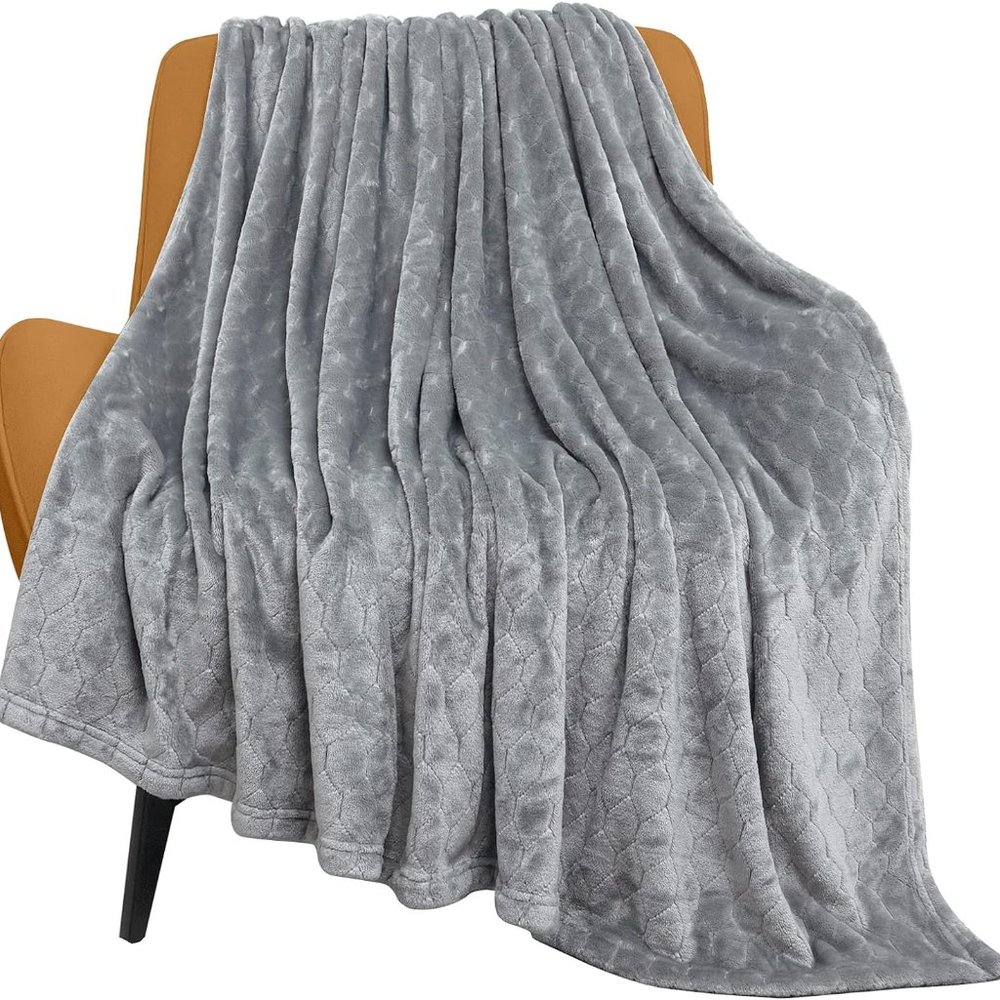 Fleece Blanket Super Soft Cozy Throw Blanket 50" x 60", Lightweight Light Grey